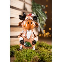 Elchfigur aus Keramik mit Weihnachtsmütze